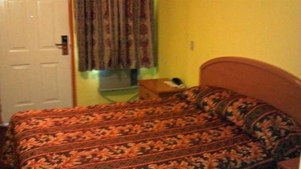 لونغ بيتش، كاليفورنيا Travel Eagle Inn Motel المظهر الخارجي الصورة