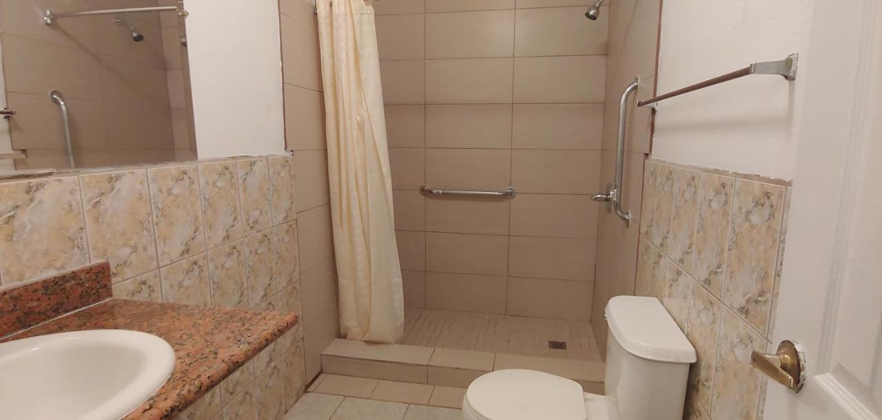 لونغ بيتش، كاليفورنيا Travel Eagle Inn Motel المظهر الخارجي الصورة